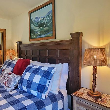 Four Seasons Getaway-Private Hot Spa With Pine Tree Views-Walk To Village And Pineknot Trailhead-Plus King Bed! Big Bear Lake Dış mekan fotoğraf