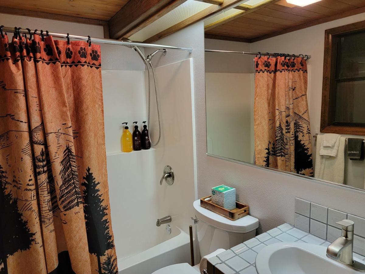 Four Seasons Getaway-Private Hot Spa With Pine Tree Views-Walk To Village And Pineknot Trailhead-Plus King Bed! Big Bear Lake Dış mekan fotoğraf