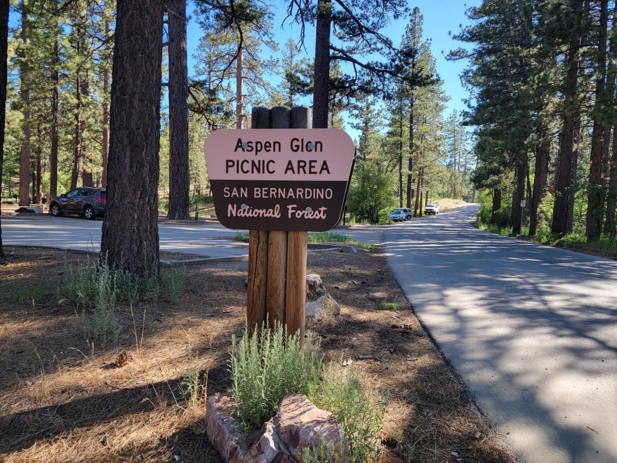 Four Seasons Getaway-Private Hot Spa With Pine Tree Views-Walk To Village And Pineknot Trailhead-Plus King Bed! Big Bear Lake Dış mekan fotoğraf